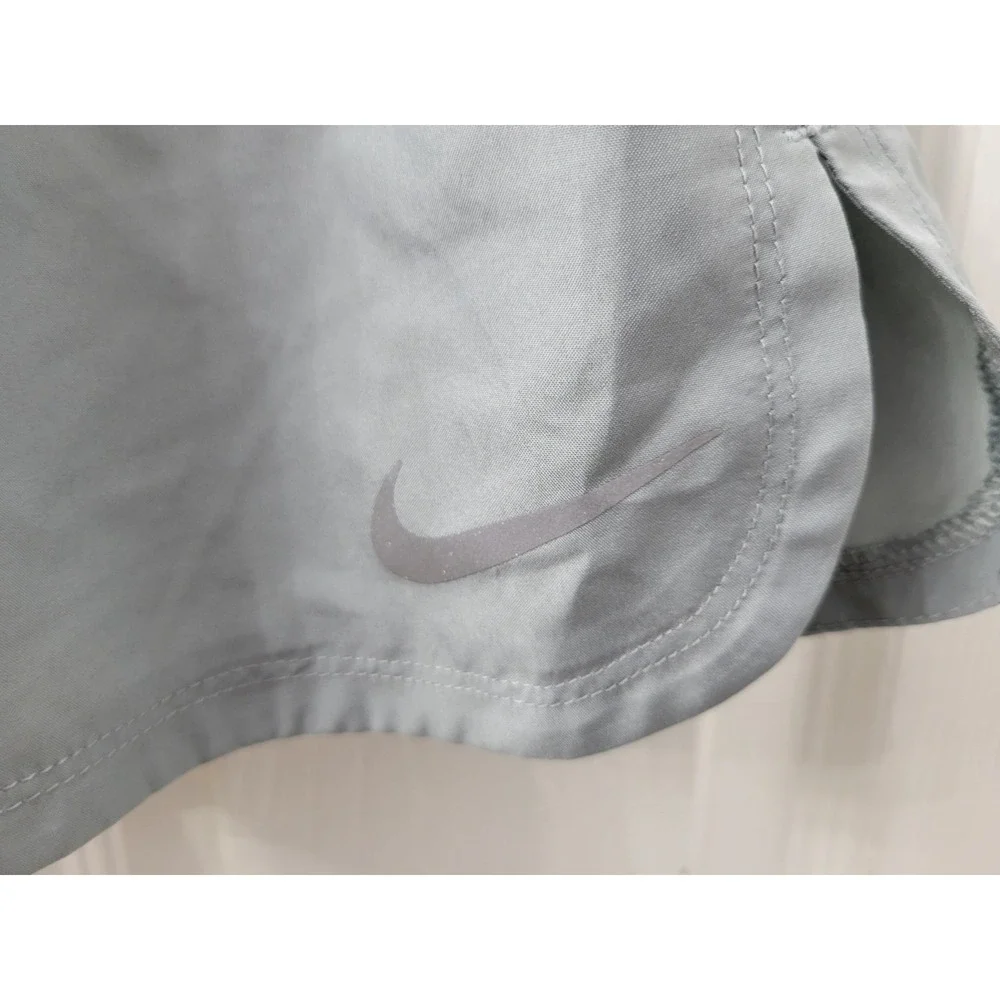 Nike Dri-Fit Womens Running Shorts Gray Size Medium Lined EUC